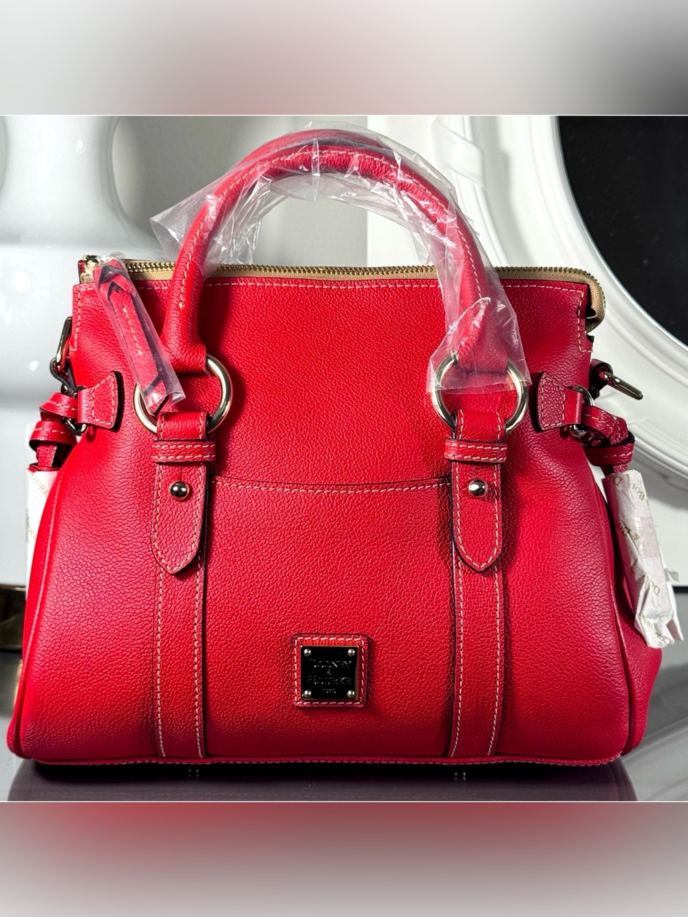 DOONEY & BOURKE Sorrento Satchel 30 With Pocket, RED